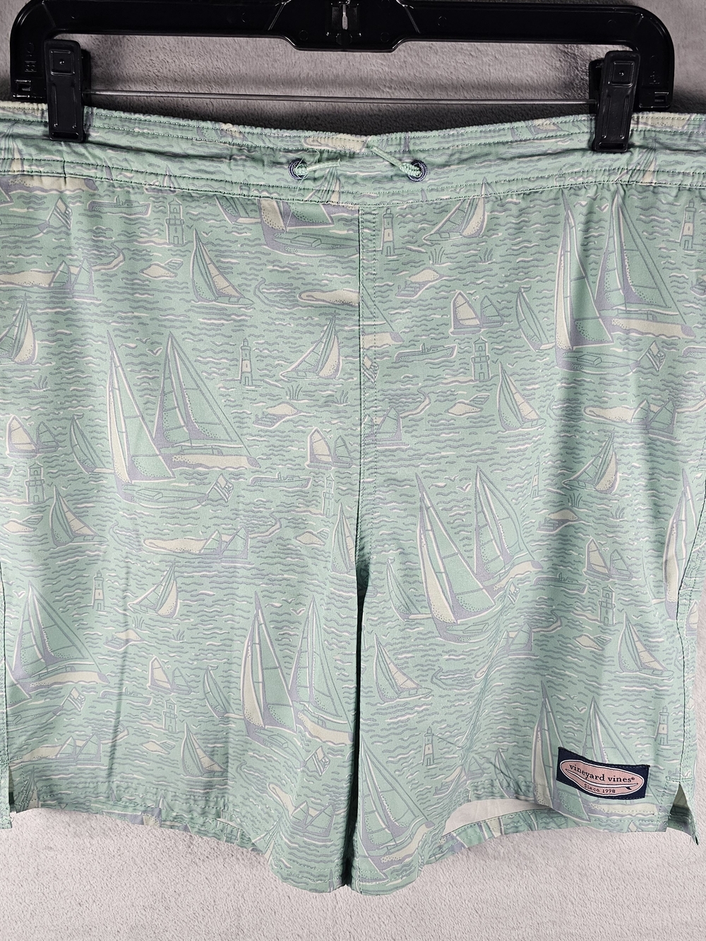 Vineyard Vines Sz. Medium (W34) Men's Board Shorts Lined Pockets Swim Trunks